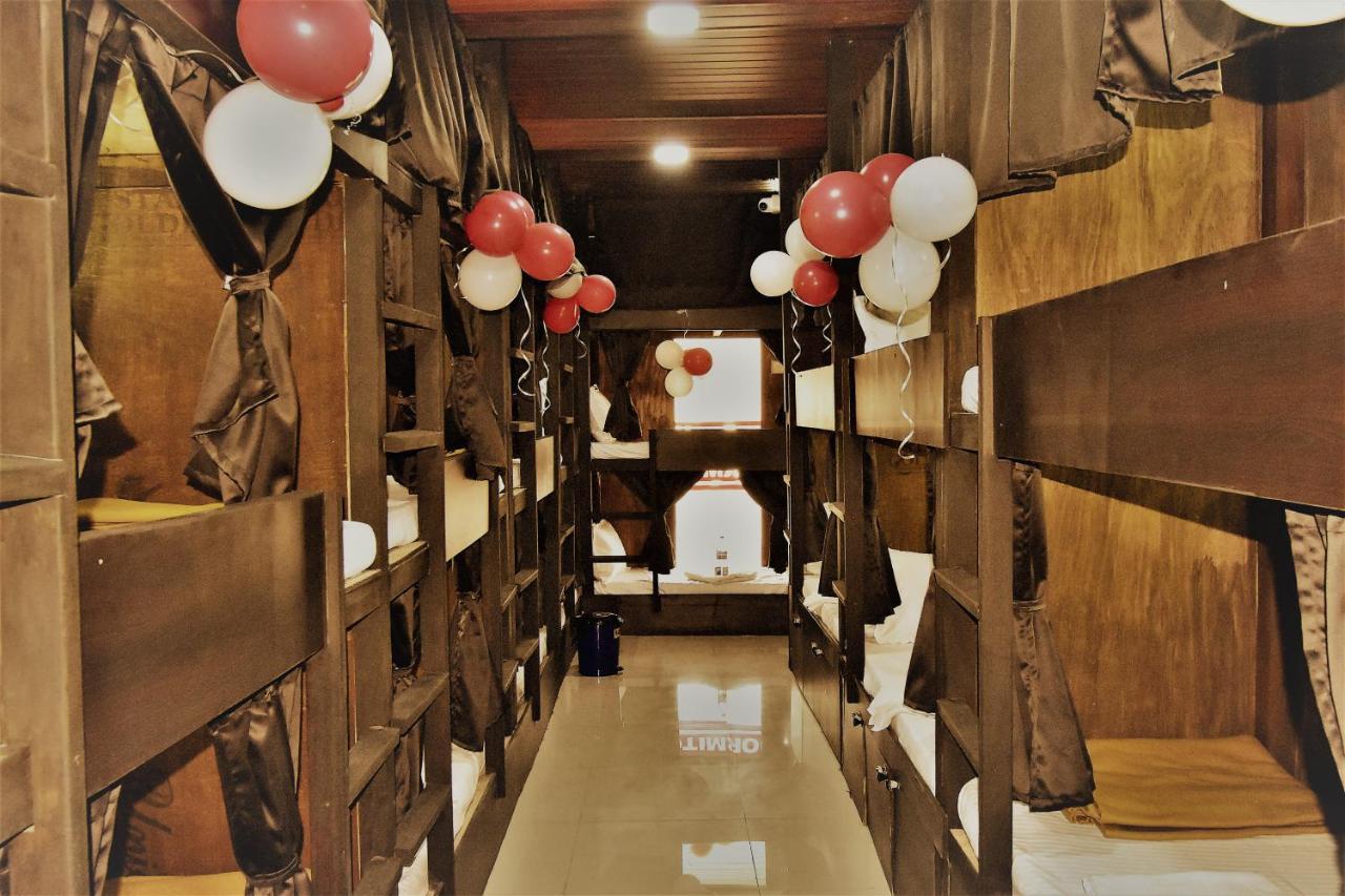 Asra Dormitory For Male And Female Bombay Extérieur photo