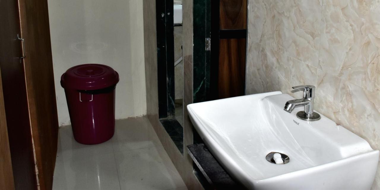 Asra Dormitory For Male And Female Bombay Extérieur photo
