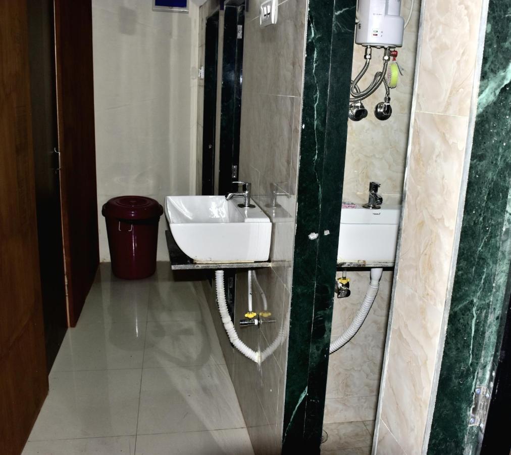 Asra Dormitory For Male And Female Bombay Extérieur photo